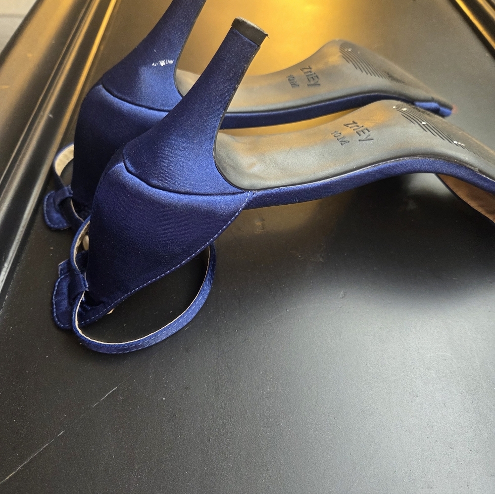 Zriey Elegant Navy Blue Women's Heels - Picture 6 of 6